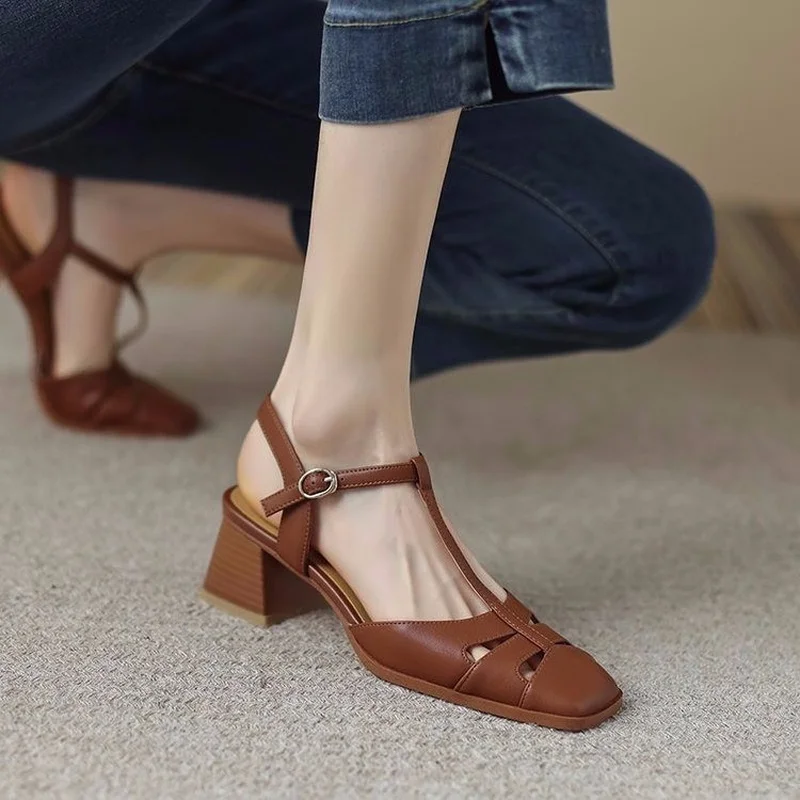 

Женские босоножки в ретро стиле, Новинка лета 2022, женские босоножки на толстом каблуке, с ремешком сзади, босоножки для вечеринки, бесплатна...