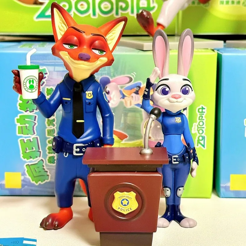 Фото Коллекционные фигурки ZOOTOPIA: Серия «Истории Джуди и Ника», случайный набор, кавайные аниме-фигурки, загадочная коробка, настольная модель, украшение, игрушка, подарок №2