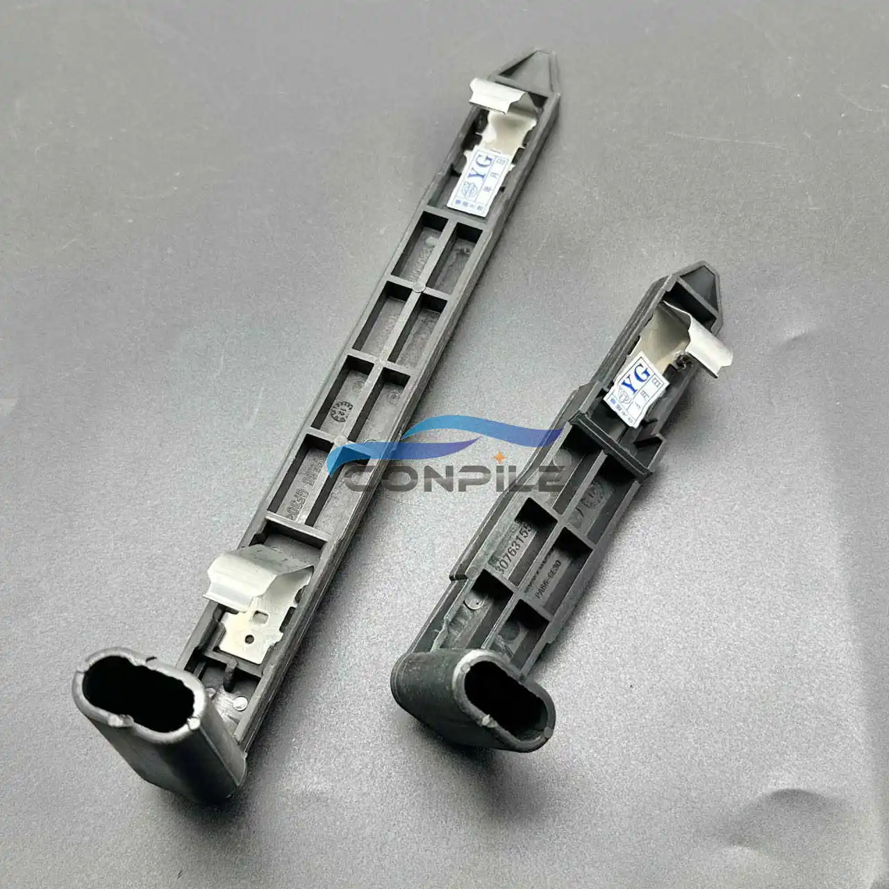 

1pc for Volvo XC60 headlight fixing latch buckle clip