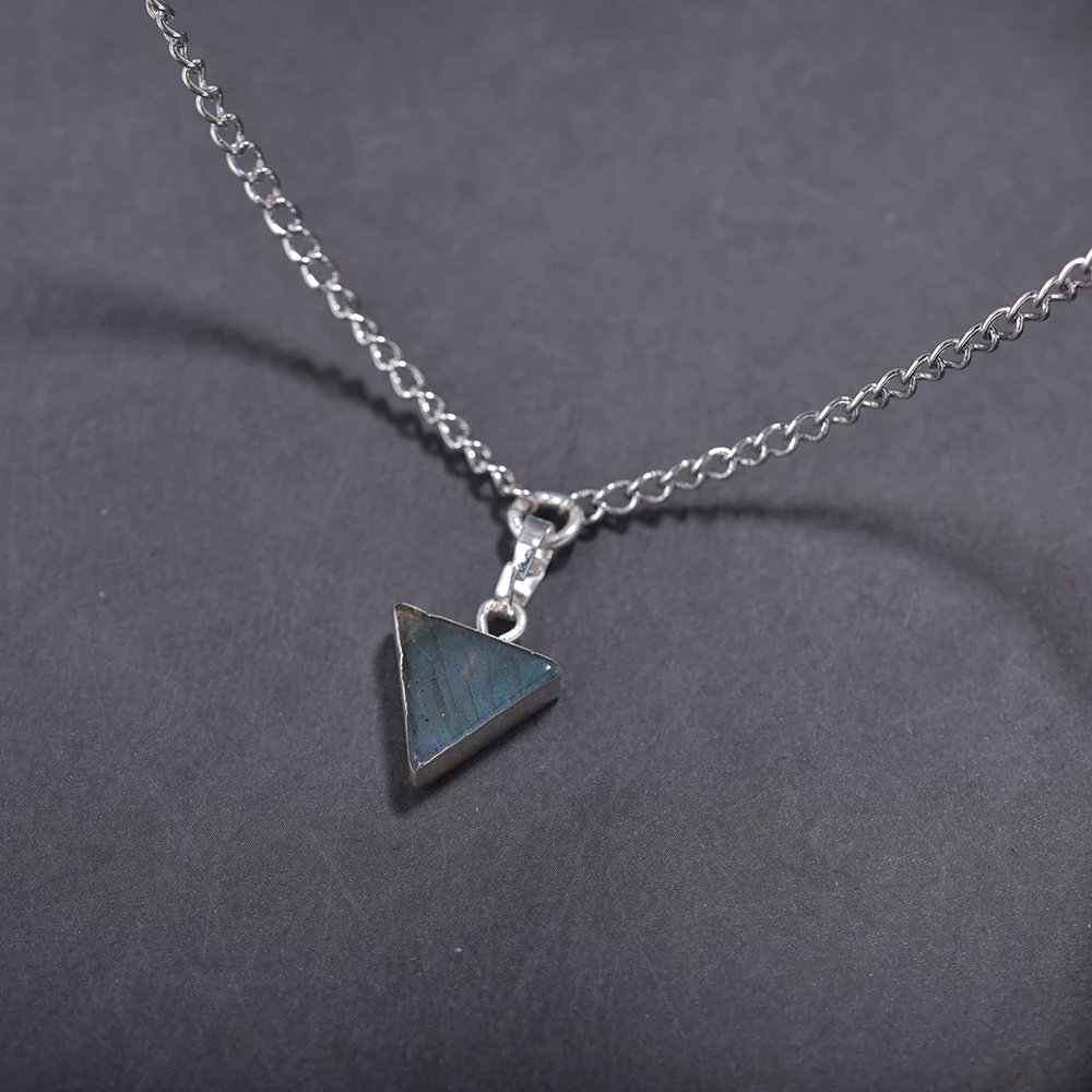 Ожерелье с подвеской из лабрадорита ITSMOS Natural LABRADORITE в синем свете луны, треугольное минималистичное украшение из полудрагоценного камня на цепочке из серебра 925 для женщин.