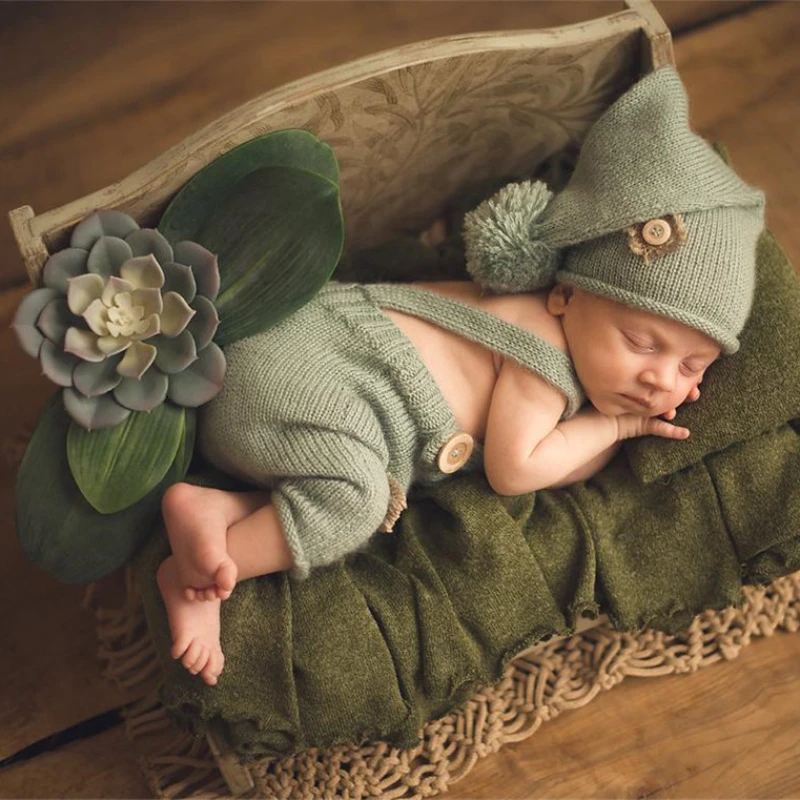 Newborn Photography Props Retro Printing Small Sofa Bed Baby Full Moon Hundred Days Photo Studio Photo Souvenir Supplies