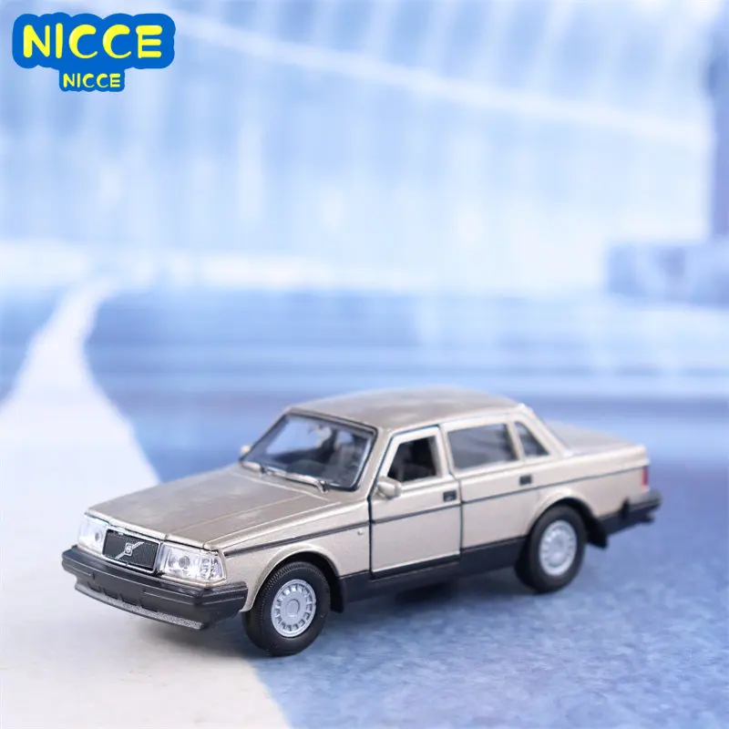 

WELLY 1:36 VOLVO 240 GL High Simulation Diecast Car Metal Alloy Model Car Children's Toys Collection Gifts B790