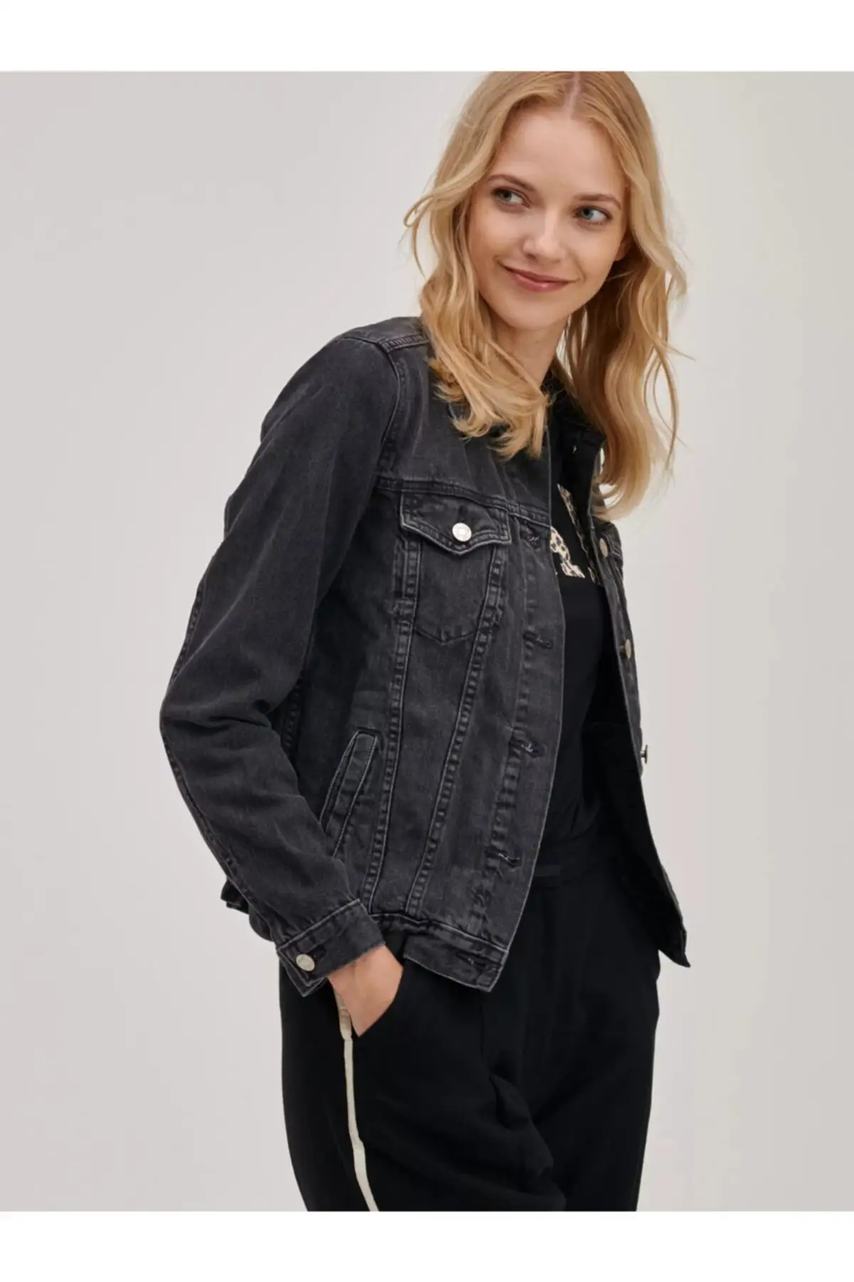 

Женская модная джинсовая куртка пальто Черная джинсовая куртка