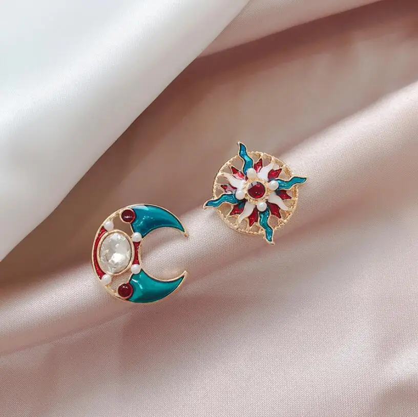 

10pcs/lot 925 Silver needle court style Star and moon earrings French retro asymmetrical temperament earrings for women