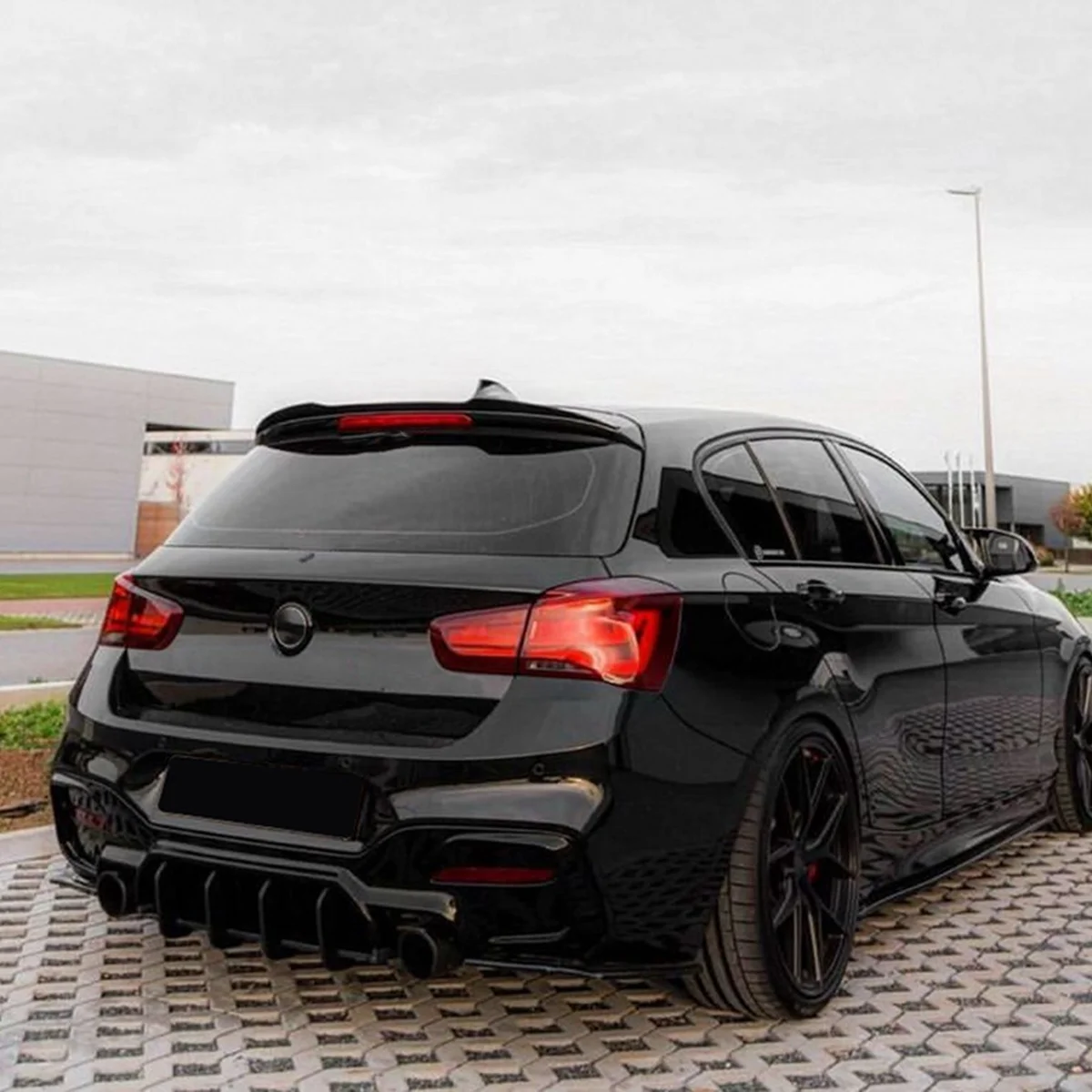 Задний бампер диффузор спойлер губа ДЛЯ BMW 1 серии F20 LCI M140I M Tech Sport 2015-2019