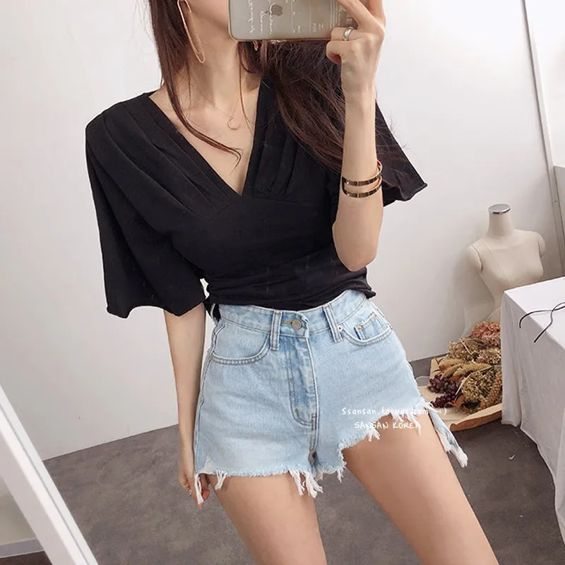 

2022 New Girls Short-sleeved T-shirt Solid Color V-neck Pleated T-shirt Sexy Slim Short Sleeve Top Women