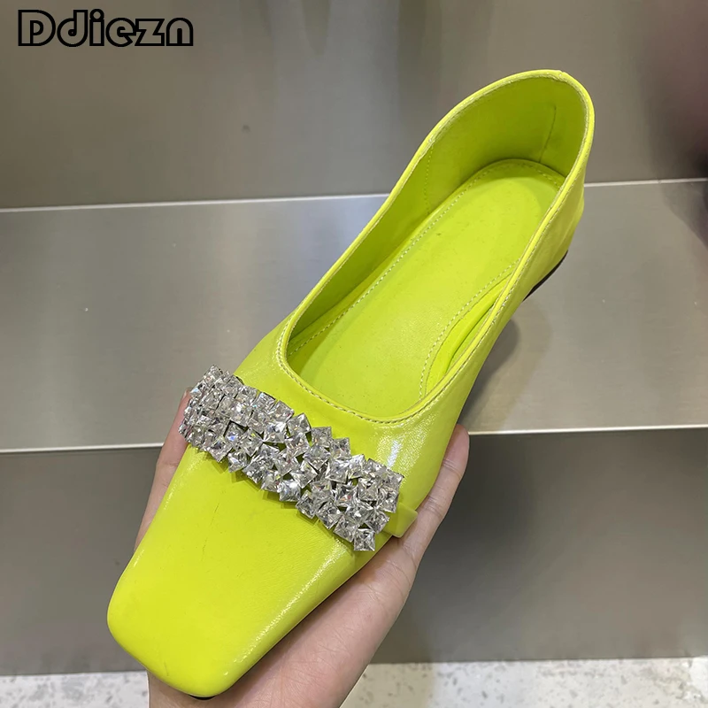 

Женские туфли на плоской подошве, с квадратным носком