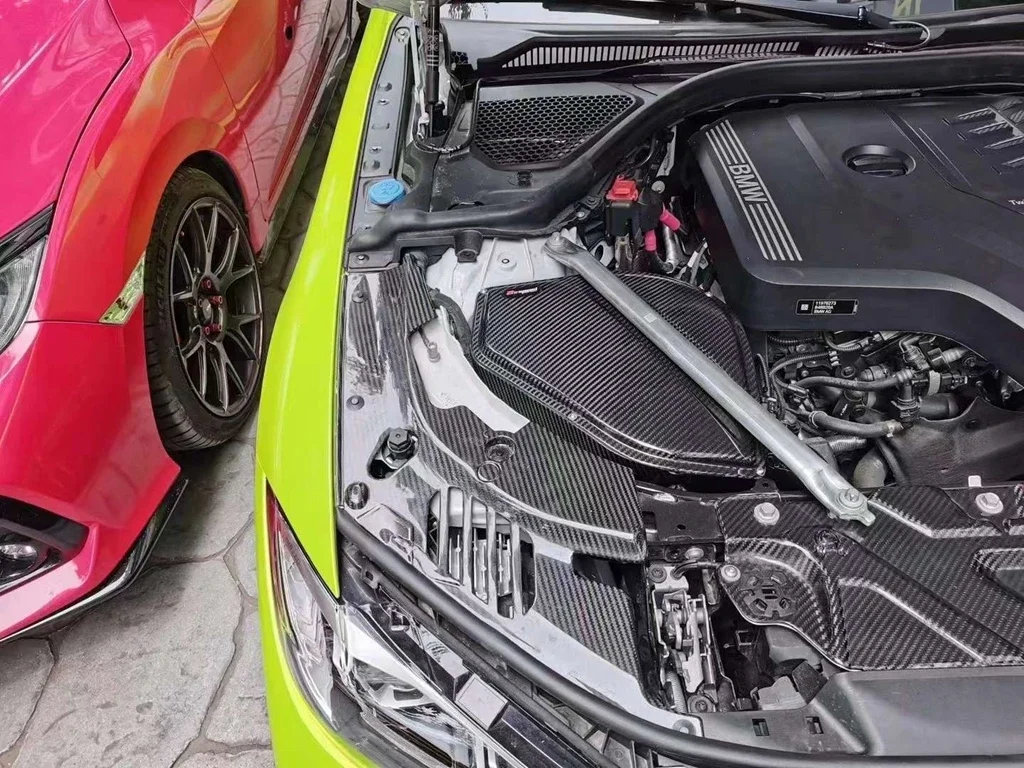 Система впуска холодного воздуха для автомобилей из сухого углеродного волокна