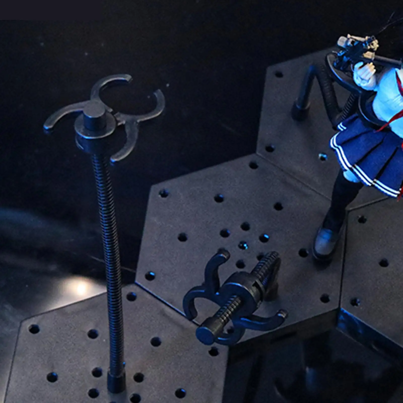 

1/12 Scale Action Figure Display Stand Action Figure Model Holder Adjustable