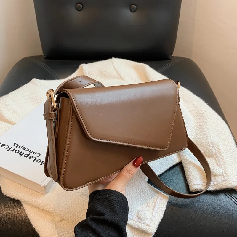 

Bag Woman 2022 New Fashionable Retro Single Shoulder Armpit Bag Autumn Winter Simple Net Red Cross Small Square Bag