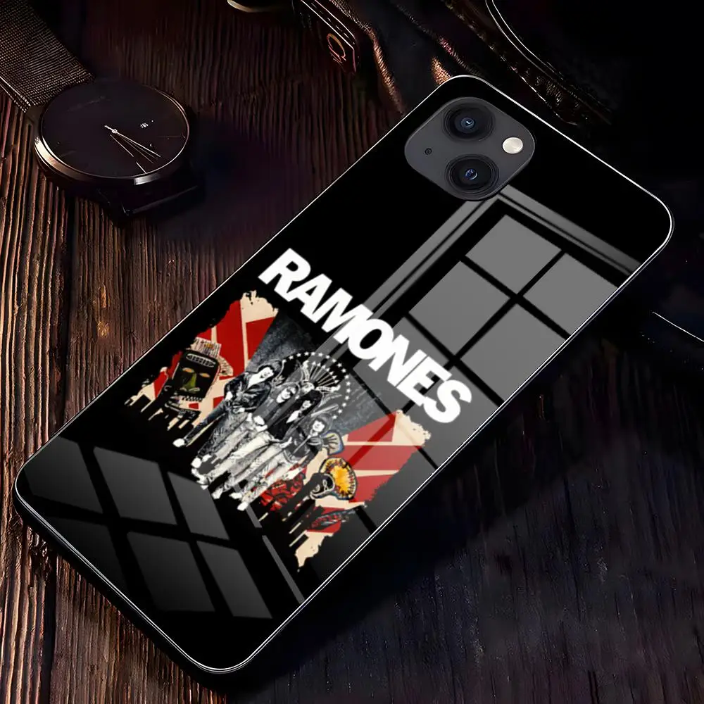 Фото Чехол для телефона Band Punk R-Ramones для iPhone 17 Pro Max 16 15 14 Pro Max 13 11 X Xs Xr 8 7Plus, стеклянный чехол №2