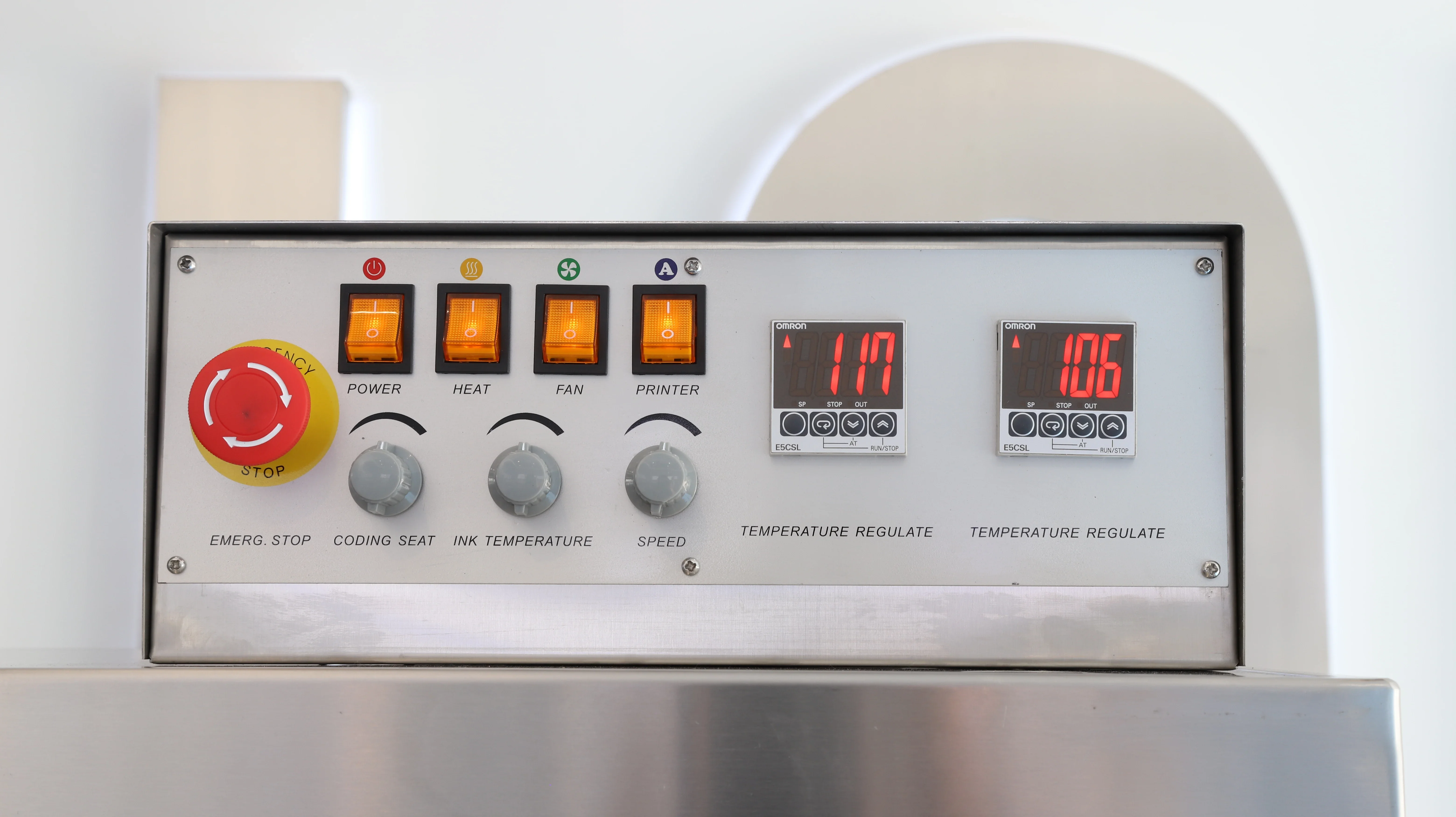 FRM-1370LD HUALIAN Вертикальная автоматическая машина для запечатывания пластиковых