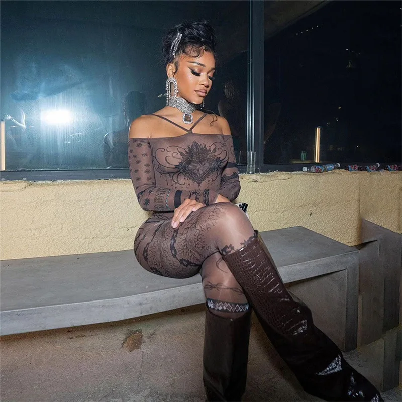 Цельный комбинезон на плечо и брюки сетчатый костюм с принтом + брючный