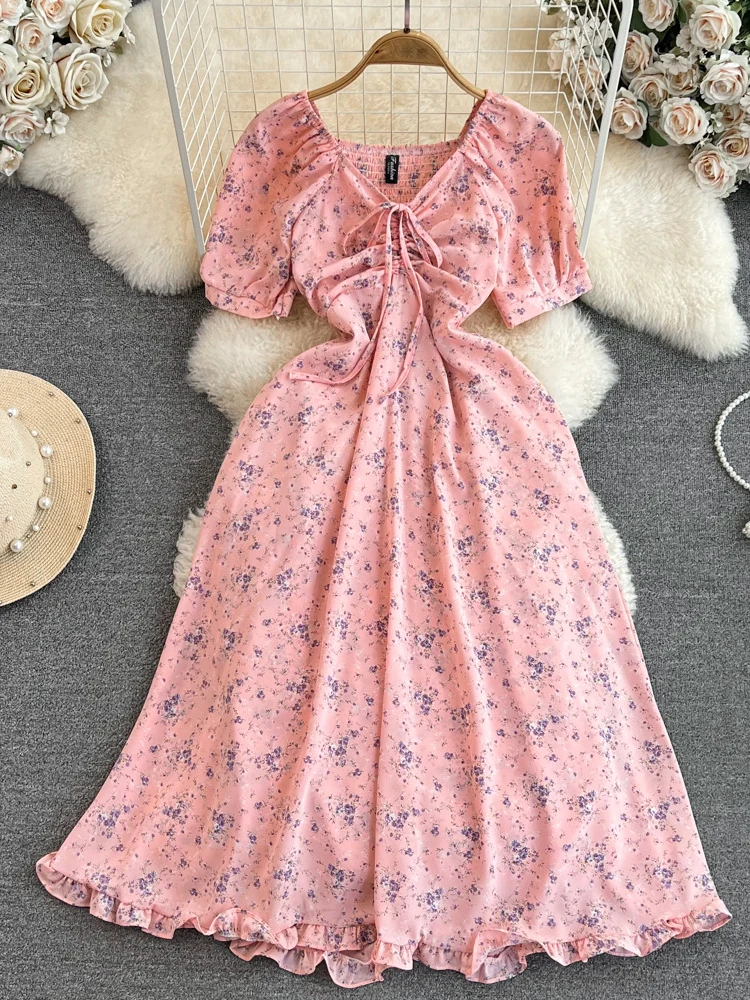 

Женское летнее свободное платье с пышными рукавами и цветочным принтом