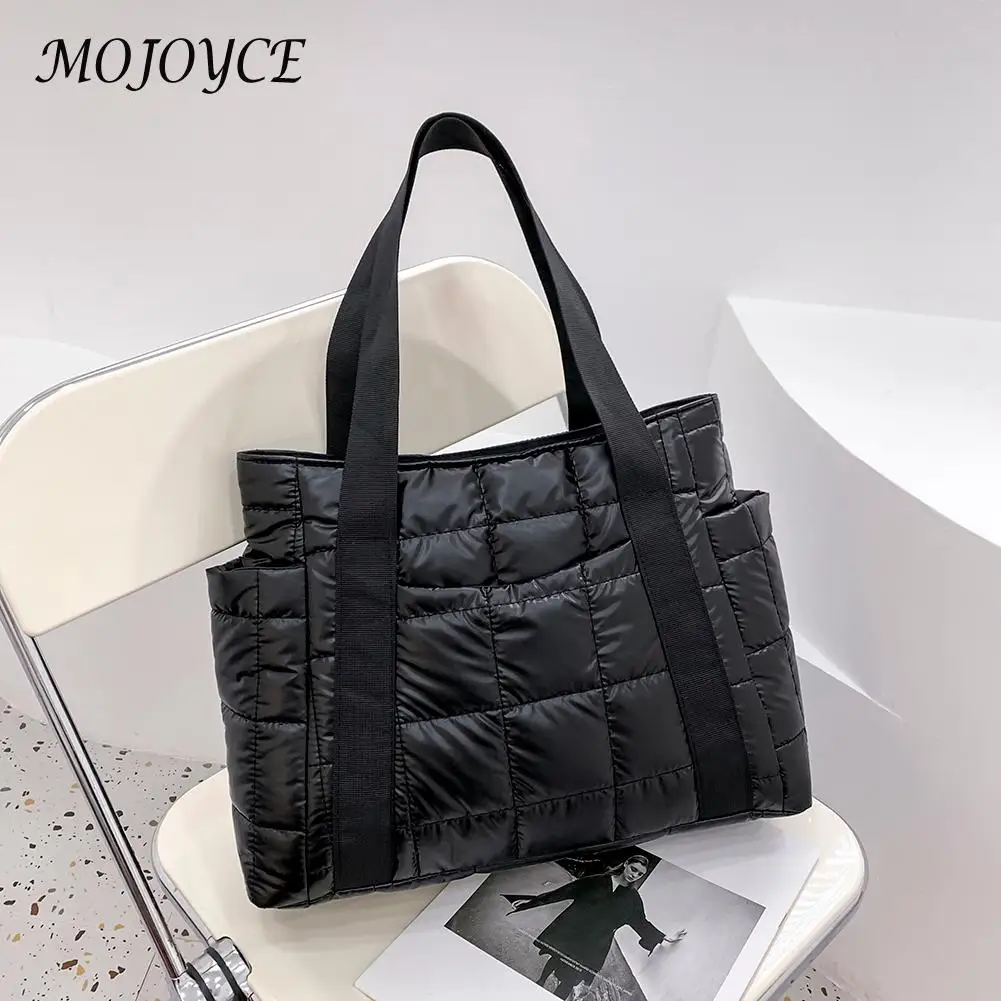 

Модная стеганая сумка на плечо в клетку, новинка, Женские однотонные нейлоновые сумки для покупок, большая сумка-тоут, мягкие сумки, дизайне...