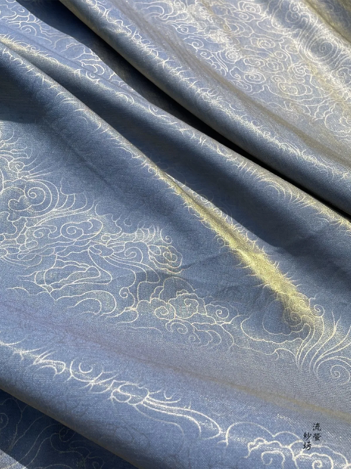 Атласная ткань с рисунком облаков и русалки Hanfu для изготовления женской одежды