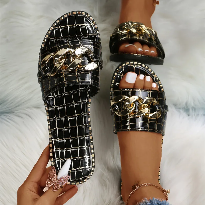 Women's Slippers 2022 Summer Classic Flat Bottom Metal Chain Design Flip Flops Outdoor Leisure Beach Open Toe Roman Flip Flops 6