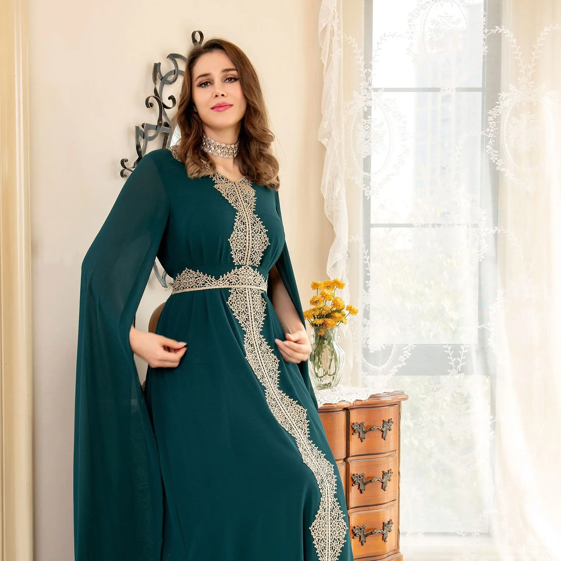 Women Djellaba Arab Muslim Long Dress Chiffon Dubai Abaya Women Braid Batwing Moroccan Kaftan Saudi Jalabiya Ramadan Robe Cape