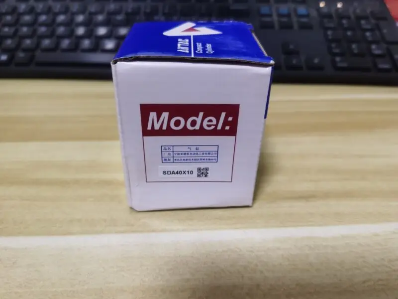 

1 шт. новый цилиндр AirTAC SDA40X10 в коробке