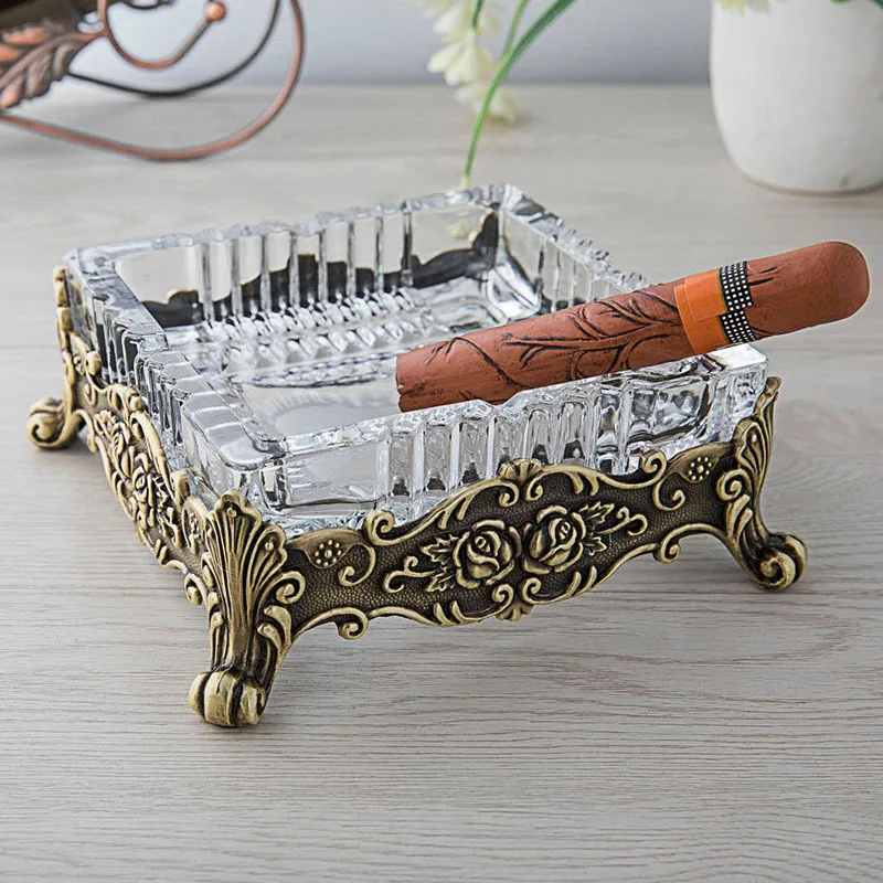 

Creative Light Luxury Glass Ashtray Anti-flying Ash Bar Hotel Large Retro Metal Personality Ashtray Home Accessories Ash Tray