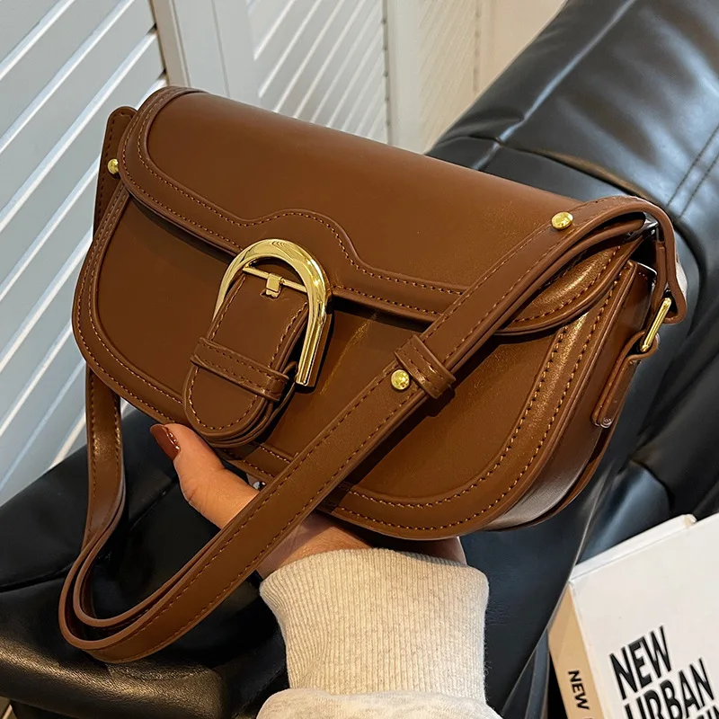 

Small Design Small Bag Women's Summer 2023 New Fashion Autumn/Winter One Shoulder Crossbody Bag Net Red Saddle Bag