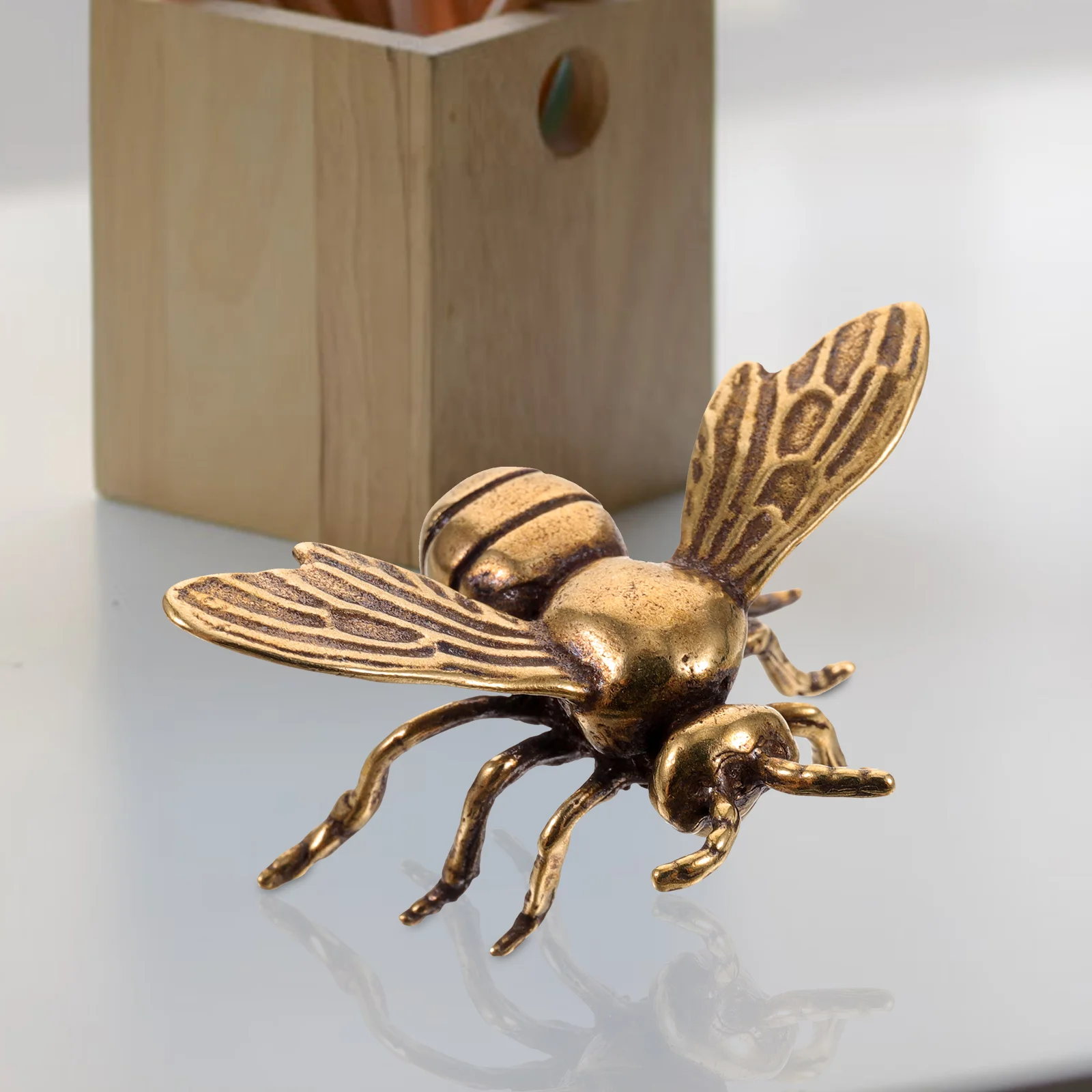 

Cupboard Handles Brass Bee Creative Ornament Desktop Shaped Decor Adornment Pendant Indoor Tabletop Office