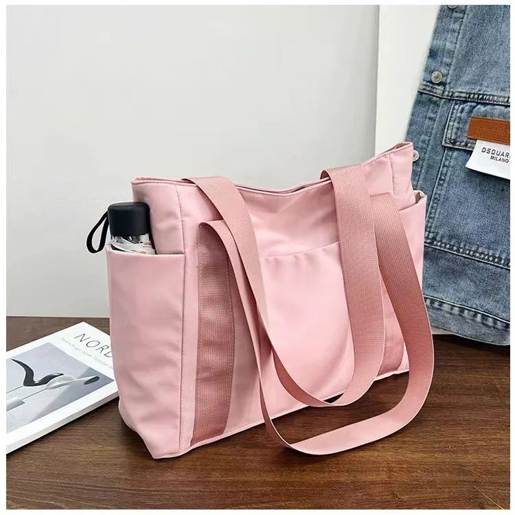 

2023 New Women's Bag Solid Color Tote Bag Commuting Shoulder Bag Leisure Simple Mommy Go Out Bag Large Capacity Nylon Handbag