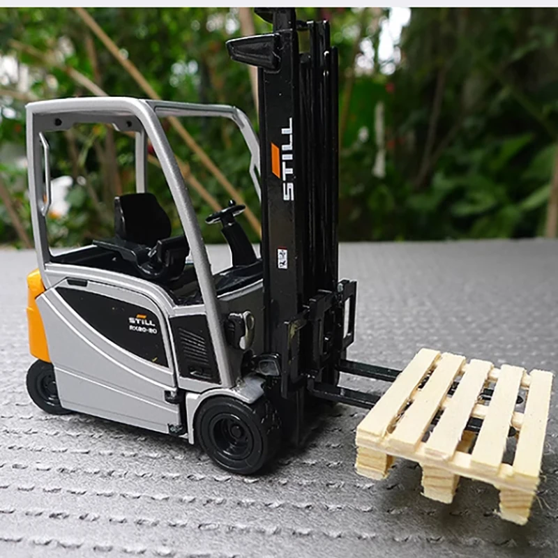 Литой под давлением масштаб 1:25 RX20-20 вилочный погрузчик из немецкого сплава