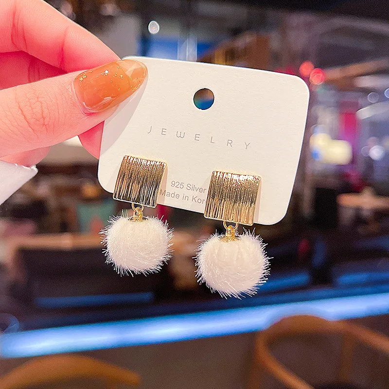 

S925 Silvers 2022 New Korean Hairball Drop Earrings Female Wholesale Exquisite Jewellery for Women Earrings Fashion