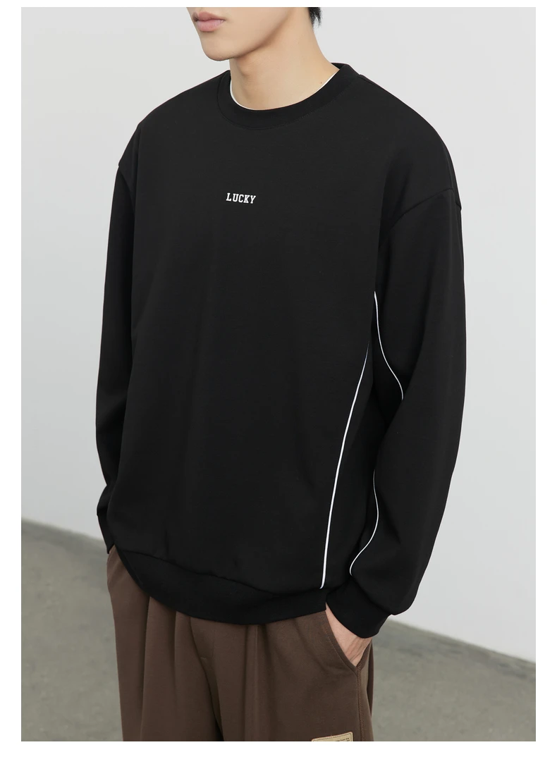 

2190 2022 spring and autumn new tide slightly loose and bright line black round neck men's sweatshirts
