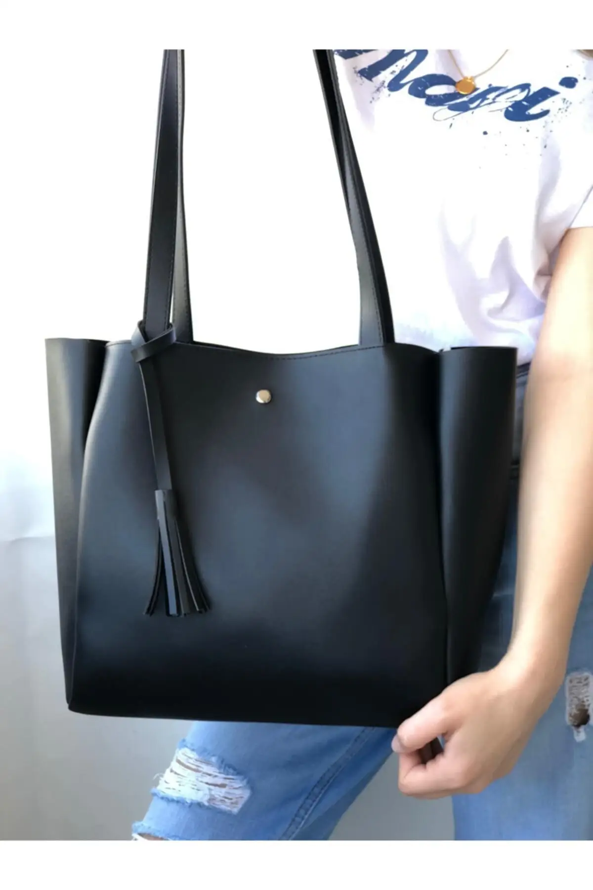 

Черная Женская сумка через плечо