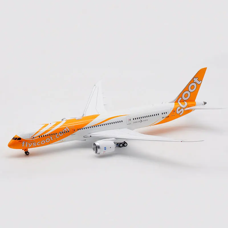 

1:200 Scale Airbus Singapore Scoot B787-9 9V-OJH Airlines Diecast Alloy Aircraft Model Collection Souvenir Display Toys Gift