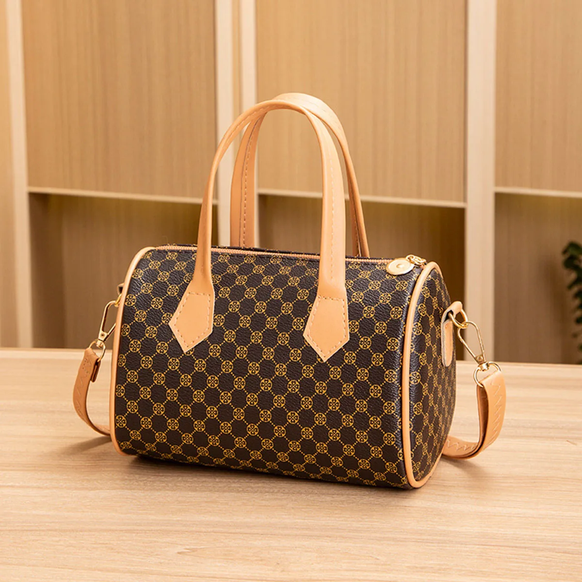 

2023 New ladies vip luxury designer leather designer shoulder bag, Guangzhou luxury sss class crossbody bag, free delivery