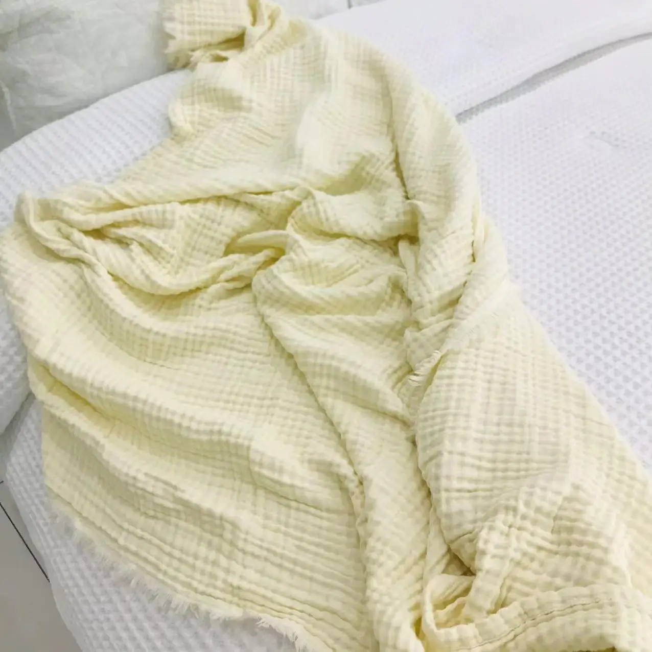 

Causal Summer Blanket Gauze Plaid Baby Bedding Outdoor Beach Student Kids Quilt