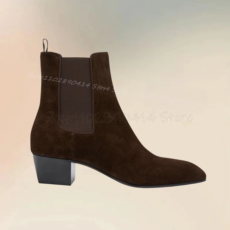 Коричневые ботильоны в стиле пэчворк на высоком массивном каблуке модные