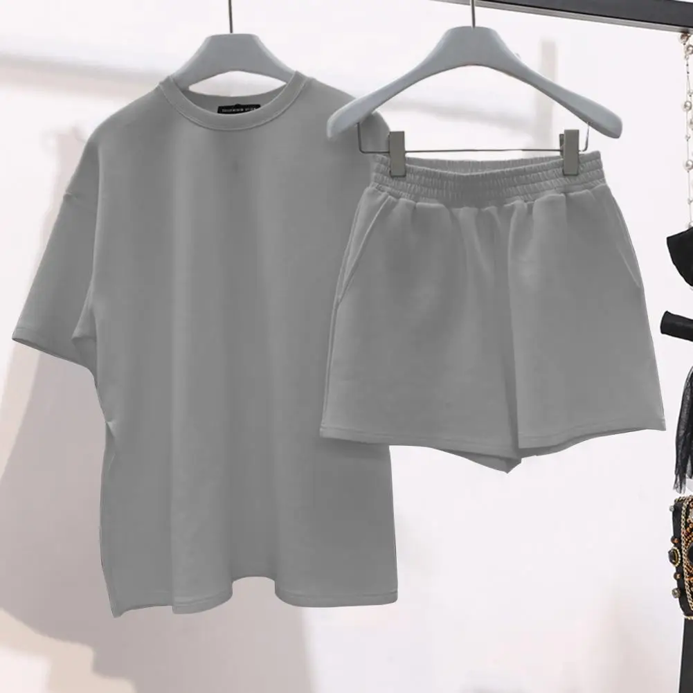 

2 Pcs/Set Women Sports Suit Leisure Soft Fabric Simple Fitness Round Neck Casual Elastic Waist Deep Crotch Sport Tops Shorts Set