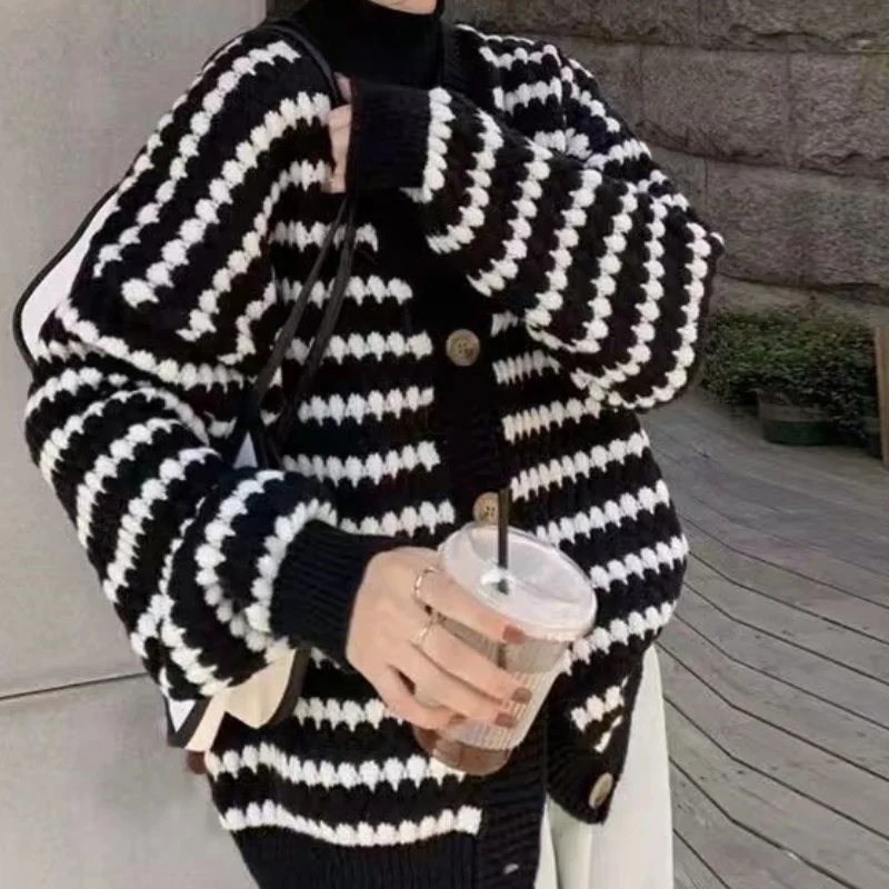 Женский Вязаный Кардиган С V-образным Вырезом В Полоску Теплый Офисный Свитер
