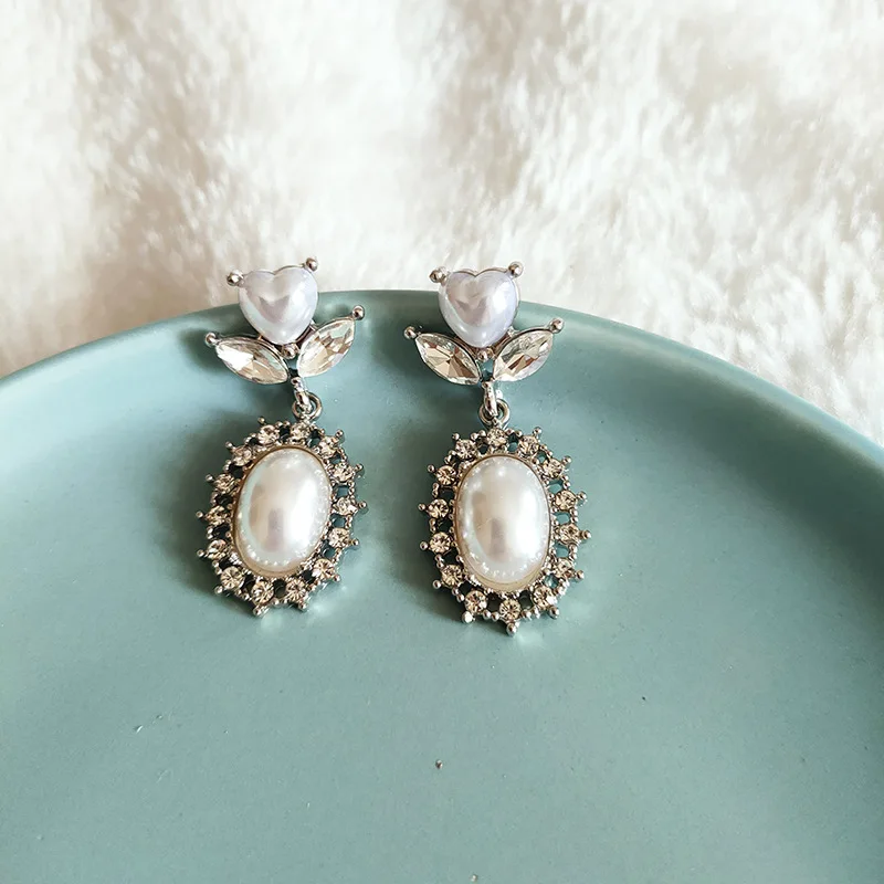

Exquisite Rhinestone Pearl Drop Earrings Stud Earrings For Women Girls Teens Fashion Ear Jewelry Birthday Holiday Christmas Gift