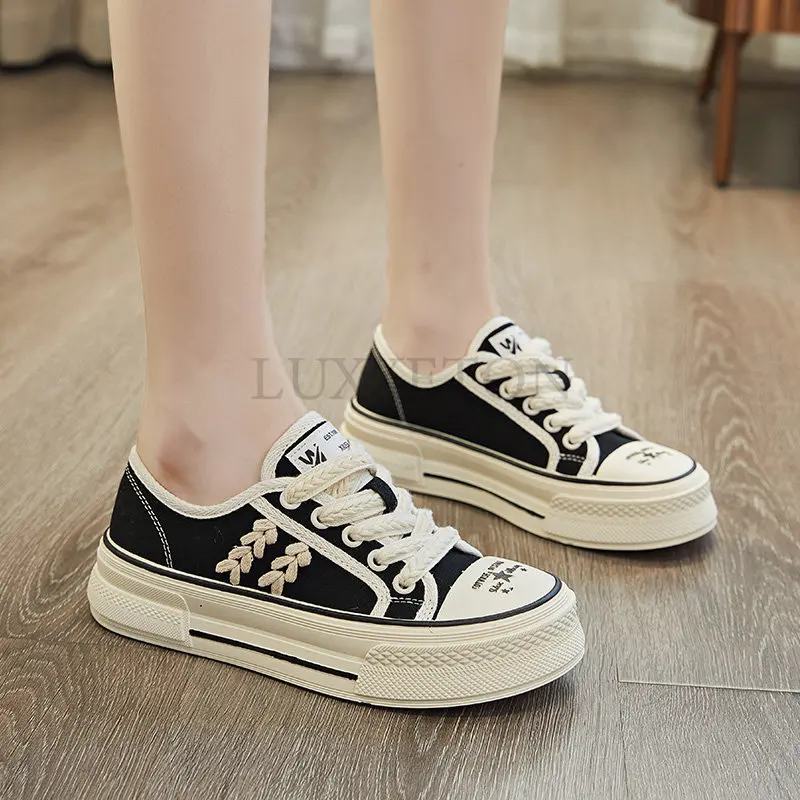 Thick Bottom Canvas Shoes Women's Sneakers Platform Flat Lace Up Casual Shoes Big Size Mixed Color Outside Runway Footwear Mujer