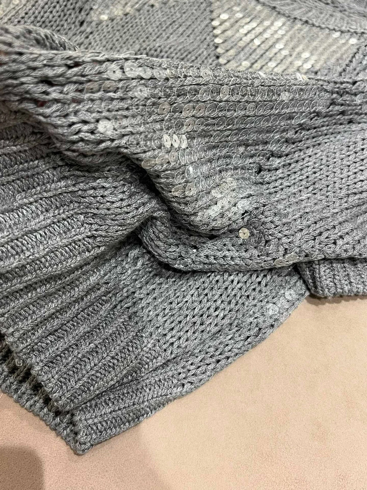 Роскошный новый топ с короткими рукавами и вышивкой блестками в ромбовидной