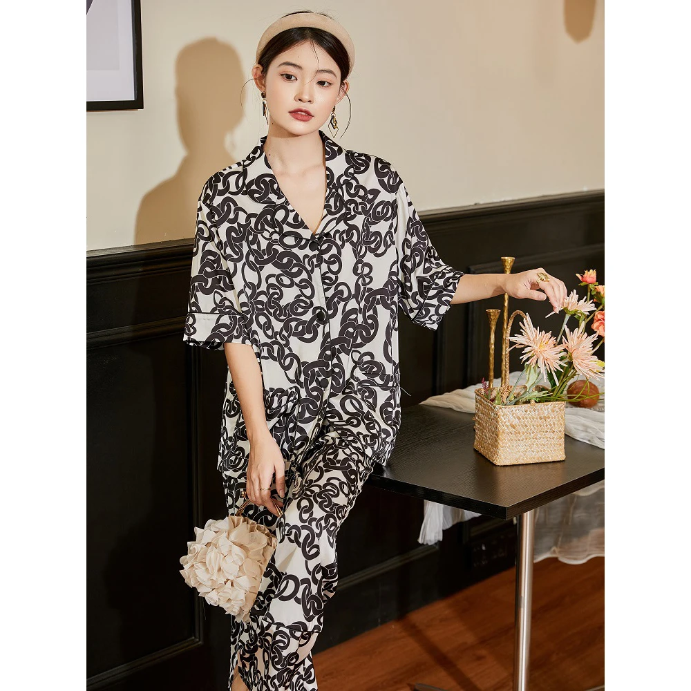 Maison Gabrielle 2022 Summer New Geometric Printed Pajamas Set Loungewear Sleepwear for Women 2 Pieces Short Sleeve Long Pants