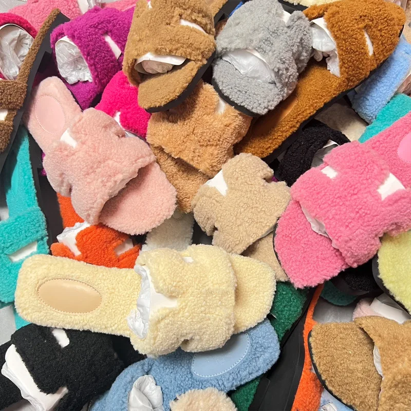 

Дизайнерские плюшевые тапочки H