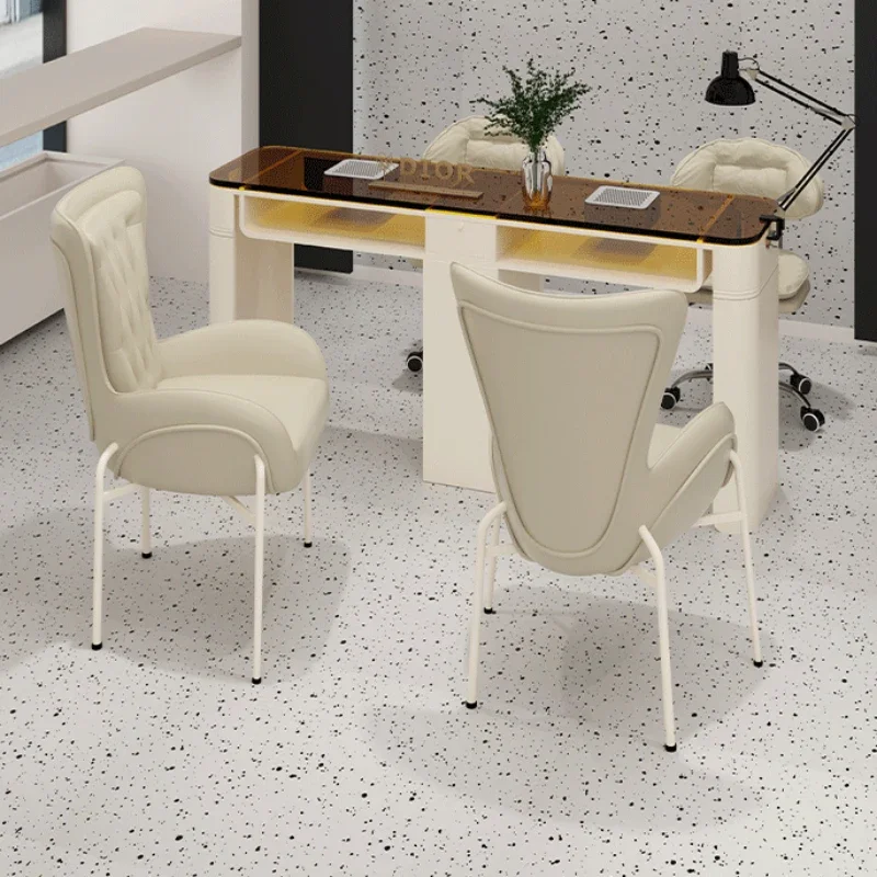 Маникюрный стол OEIN