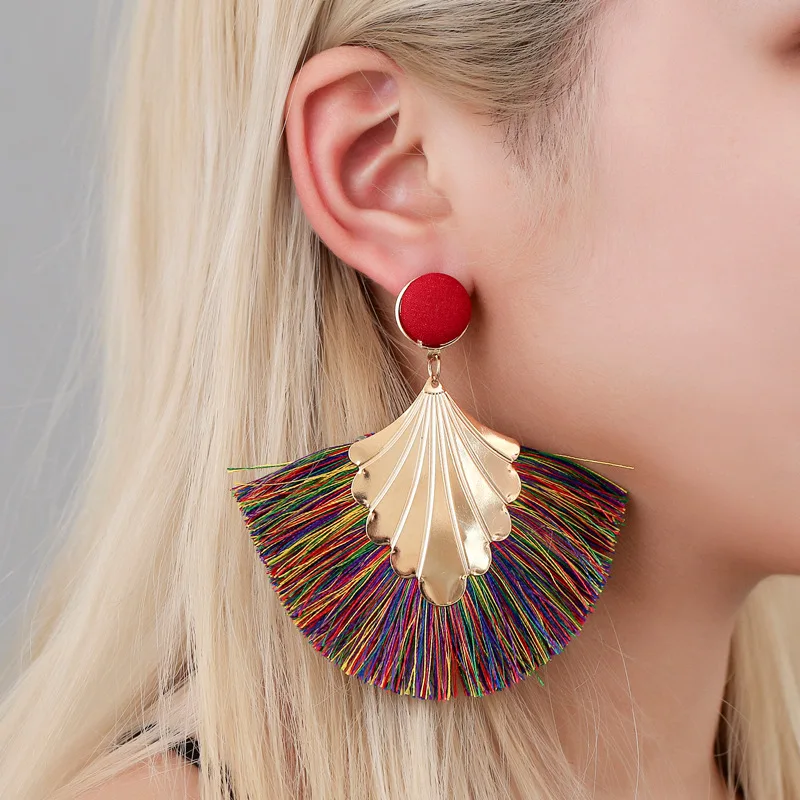 

Europe and The United States Bohemian Style Fan-shaped Tassel Ladies Earrings Fashion Wave Design Temperament Exaggerated