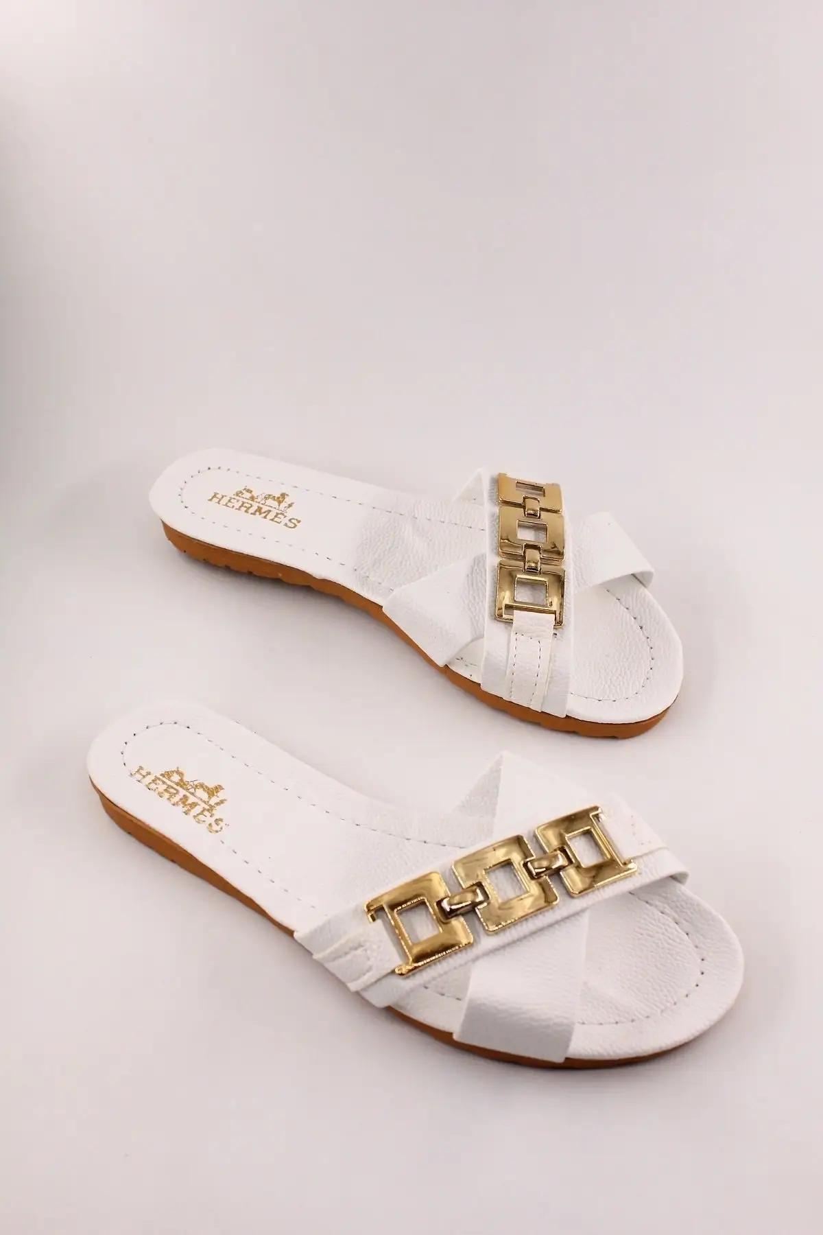 

Cross women slippers