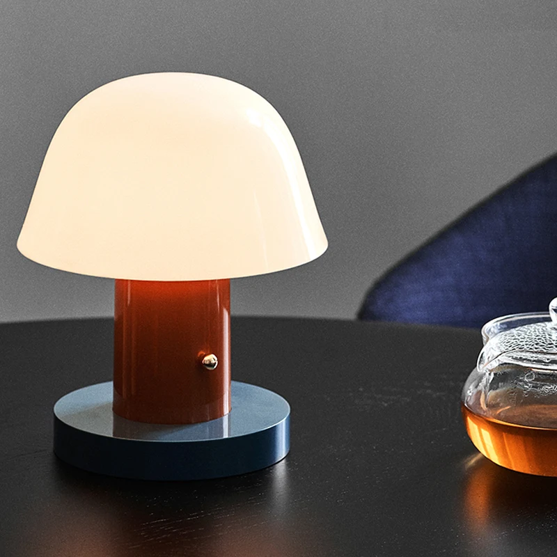 

Retro Table Lamp Bedroom Bedside Lamp Charging Decoration Study Living Room Ambience Light Mushroom Lamp