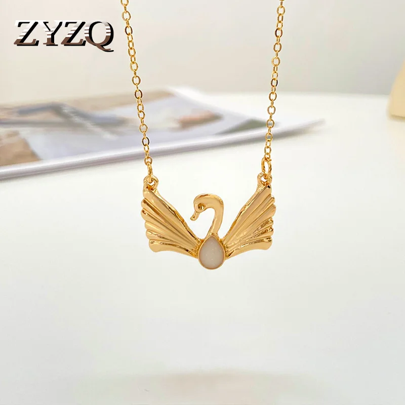 

ZYZQ 2022 классическое ожерелье из сплава с капающим маслом и маленьким лебедем с подвеской для женщин простое темпераментное ожерелье с живот...