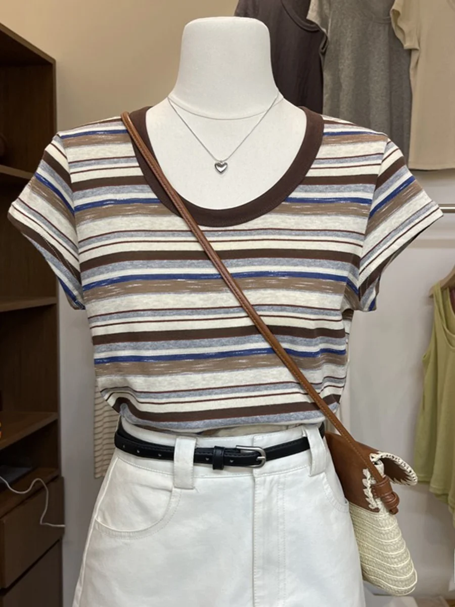 Женская футболка с коротким рукавом в полоску