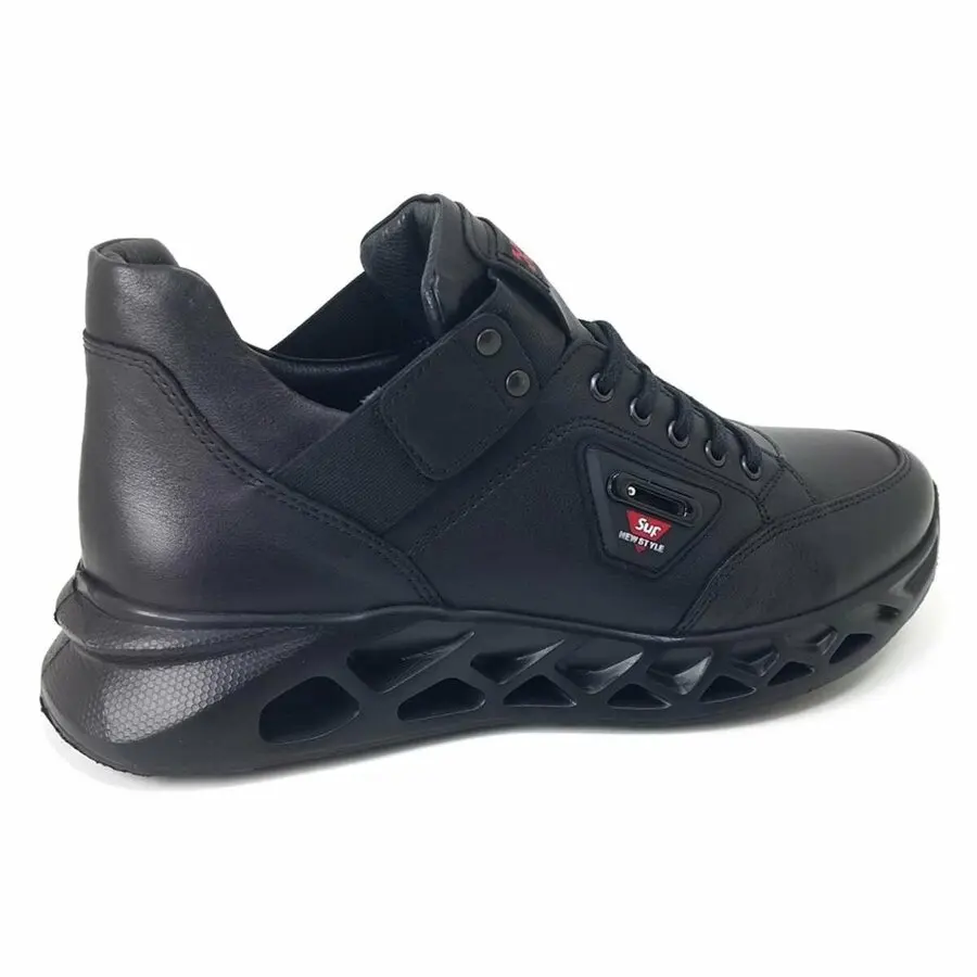 

Men Casual Shoes