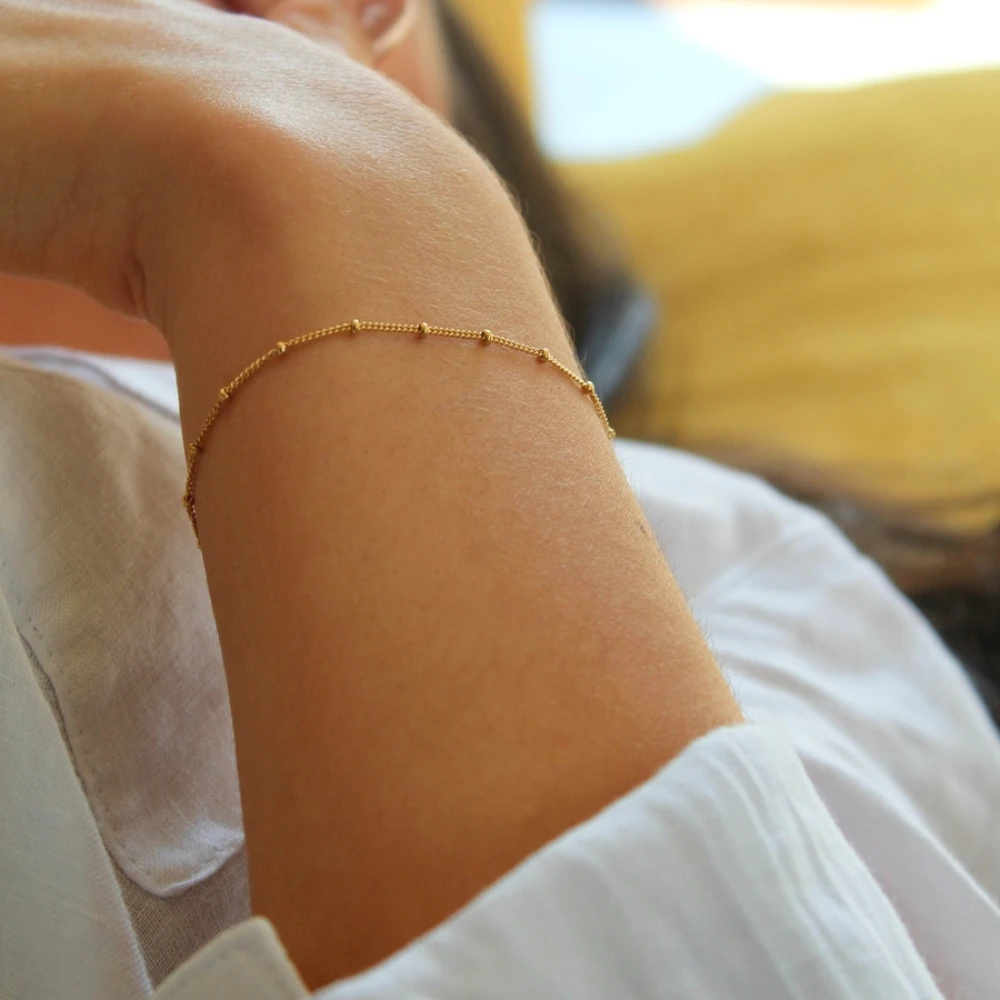 

Модный браслет-цепочка со спутником, ювелирные изделия из нержавеющей стали, позолоченный регулируемый кабель из бисера, тонкие звенья, мно...